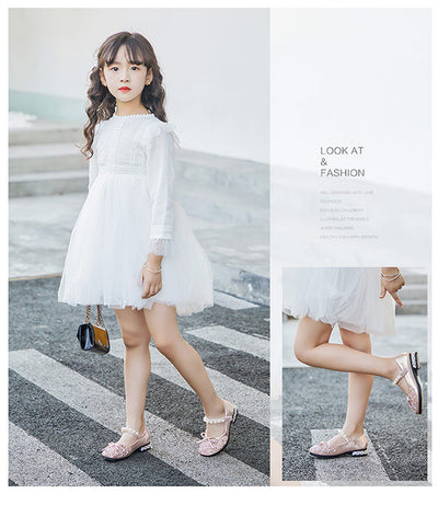 Silver glitter princess shoes for girls with rhinestone and pearl embellishments, a pearl-decorated strap, and a small heel. - Image 11