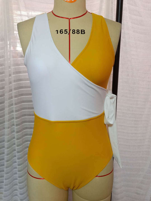 Traje de Baño Enterizo con Costuras de Contraste - Image 3