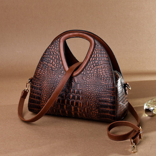 Bolso Crossbody de Cuero Suave con Diseño Grabado para Mujer - Image 16
