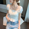 Blusa Chifón Cuello Cuadrado con Encaje Blanco Francés