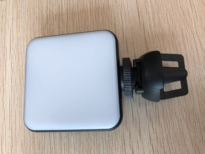 Luz de Relleno Dual con Temperatura de Color Ajustable y Clip Recargable - Image 10