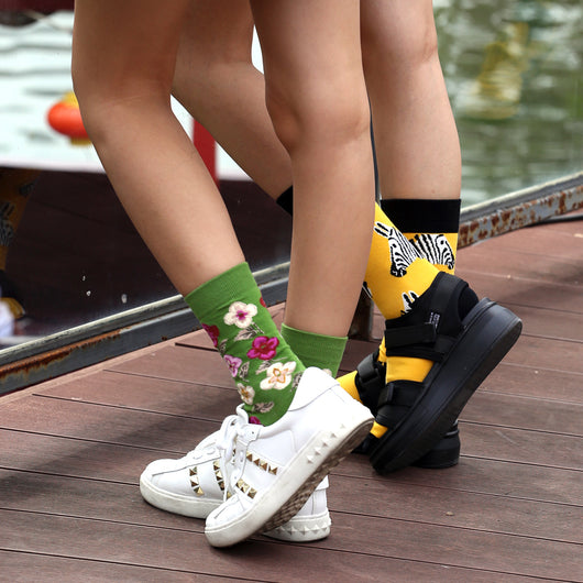 Calcetines Largos Vintage Verde y Amarillo Estampados - Image 11