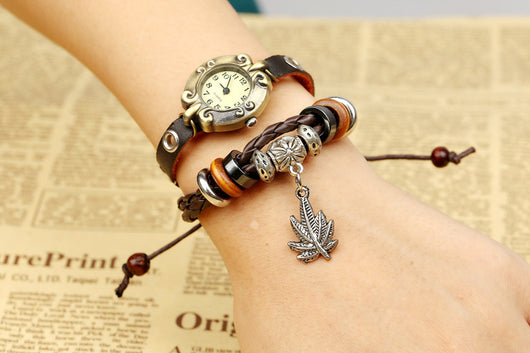 Reloj Pulsera de Cuero Genuino Retro con Detalles de Cuentas - Image 9