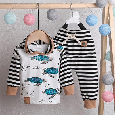 Conjunto de Bebé con Sudadera Tortuga y Pantalones a Rayas