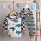 Conjunto de Bebé con Sudadera Tortuga y Pantalones a Rayas