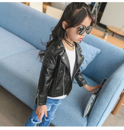 Chaqueta de Cuero para Niños con Diseño de Rombo Acolchado - Image 8