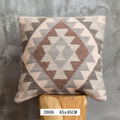 Almohada Bohemia de Lana Pura Pakistan Tejida a Mano - Estilo Nórdico Retro - Image 9