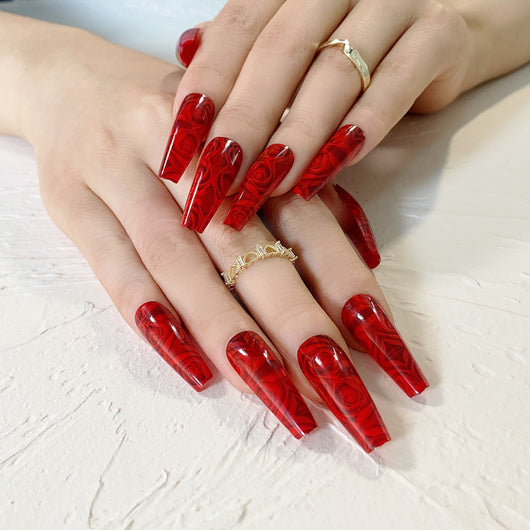 Uñas Artísticas Acabadas Rosa Rojo Vino