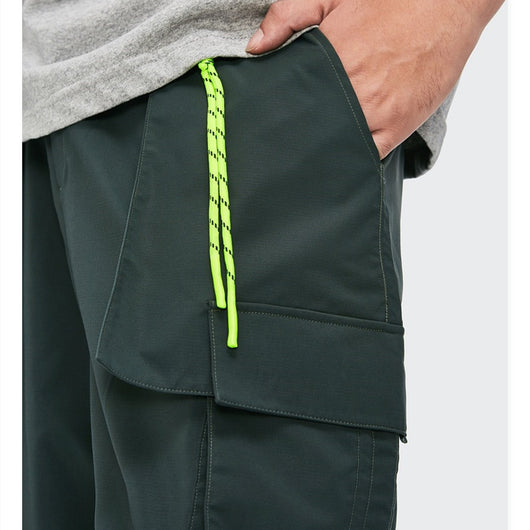 Shorts Casuales Sueltos con Pliegues y Múltiples Bolsillos para Hombre - Image 12