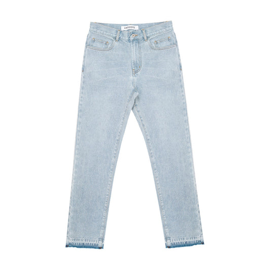 Jeans Rectos Azul Lavado con Bordes Deshilachados y Detalles Bordados