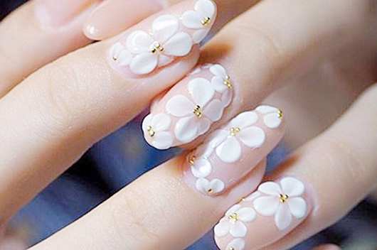 Adhesivo Japonés para Uñas con Decoración de Esferas Doradas y Plateadas - Image 5