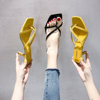 Sandalias de Tacón Alto Estilo Coreano para Mujer - Chanclas de Verano con Tacón Medio y Punta Cerrada - Image 9