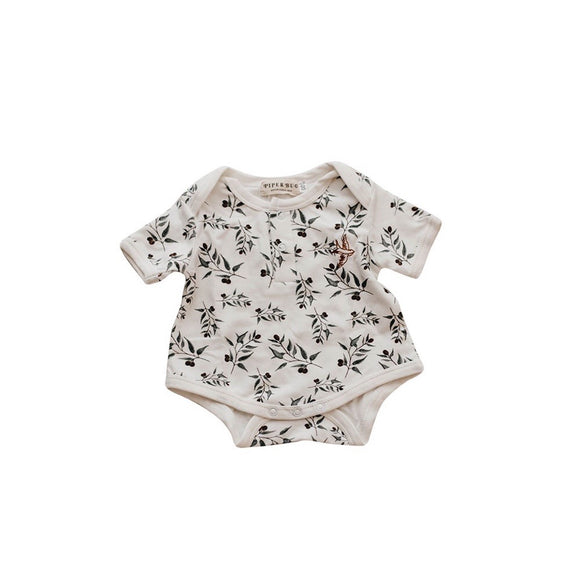 Romper Corto Piper Series con Mangas Cortas - Comodidad y Estilo