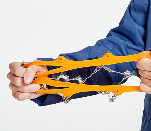 Crampones Impermeables Antideslizantes para Senderismo y Escalada - Image 3
