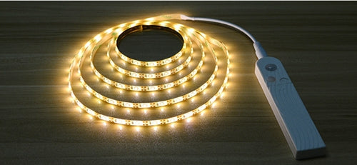 Luces LED bajo muebles con sensor de movimiento para cocina