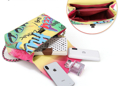 Bolso de Mano Mujer con Diseño Graffiti Pintado - Image 7