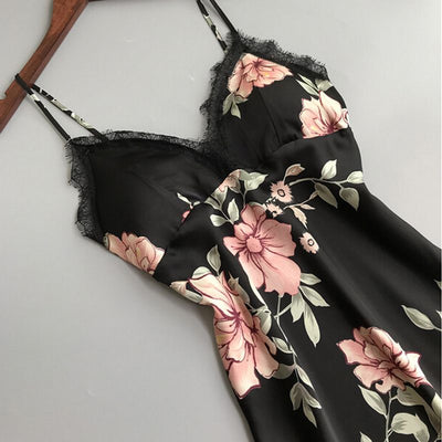 Camisón de Seda y Encaje para Dormir - Lencería Elegante para Mujer - Image 4