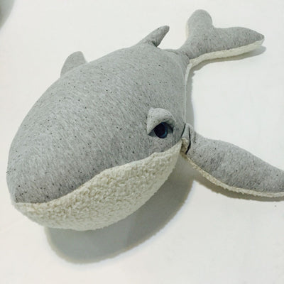 Almohada Suave Ballena y Delfín - Juguete de Peluche Marino para Bebés - Image 5
