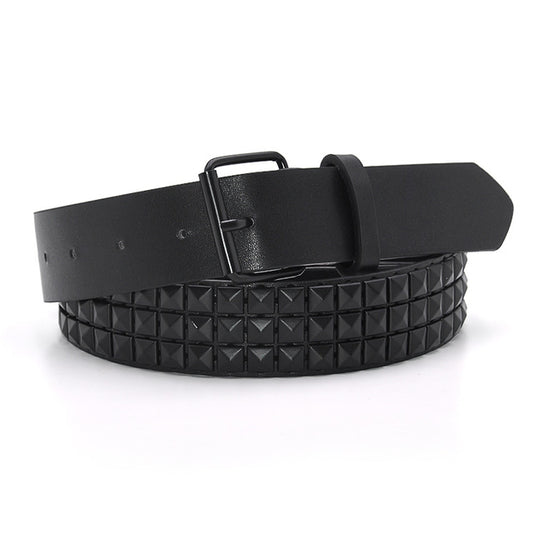 Cinturón Pirámide de Remaches - Estilo Edgy y Sofisticado