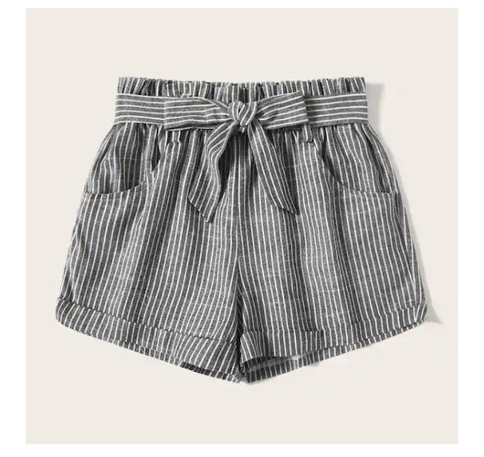 Shorts Urbanos Anchos de Verano con Cinturón a Rayas - Image 7