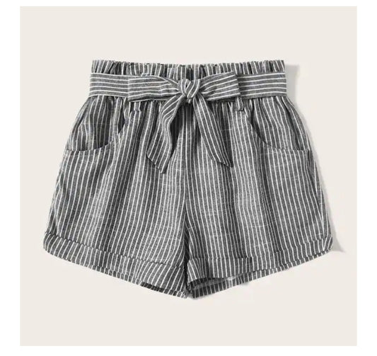Shorts Urbanos Anchos de Verano con Cinturón a Rayas - Image 2