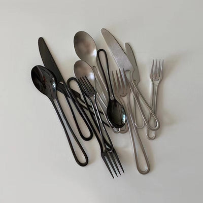 Cubiertos de Postre Estilo Minimalista Occidental en Acero Inoxidable con Diseño Geométrico Hueco - Image 15
