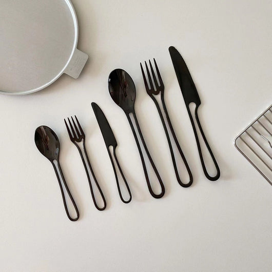 Cubiertos de Postre Estilo Minimalista Occidental en Acero Inoxidable con Diseño Geométrico Hueco - Image 17