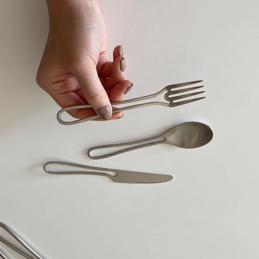 Cubiertos de Postre Estilo Minimalista Occidental en Acero Inoxidable con Diseño Geométrico Hueco - Image 7