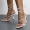 Set de Accesorios Lifestyle: Chanclas, Copas de Vino y Corbata Elegante