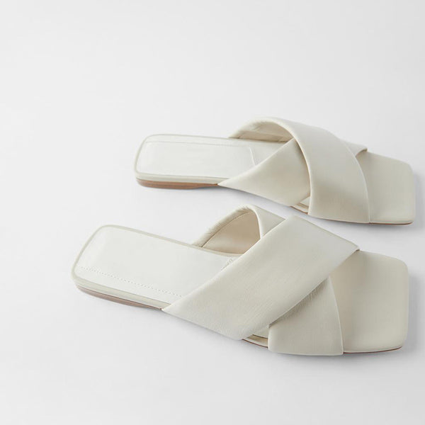 Sandalias Planas Acolchadas en Piel de Becerro Nude