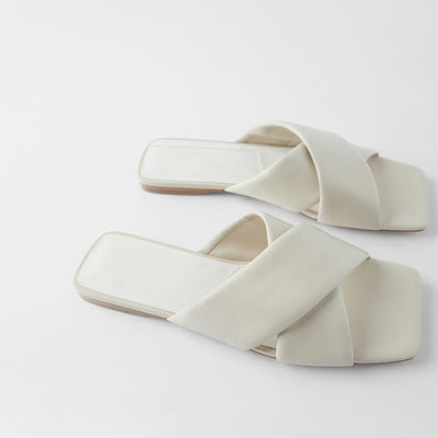 Sandalias Planas Acolchadas en Piel de Becerro Nude