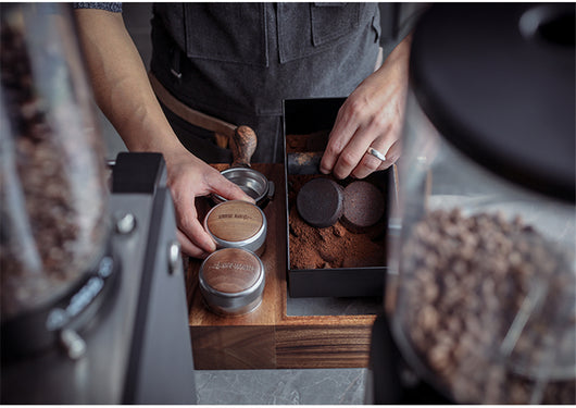 Contenedor de Residuos de Café en Madera Maciza con Asa - Image 11