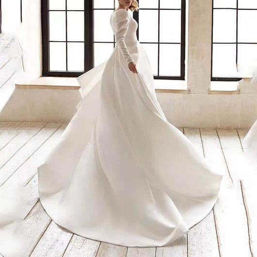 Vestido Largo Blanco de Satén con Elegancia Francesa - Image 8