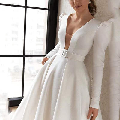 Vestido Largo Blanco de Satén con Elegancia Francesa - Image 4