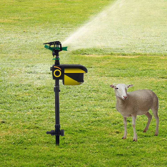 Repelente Solar de Plagas con Aspersor de Jardín y Dispensador de Agua - Image 2