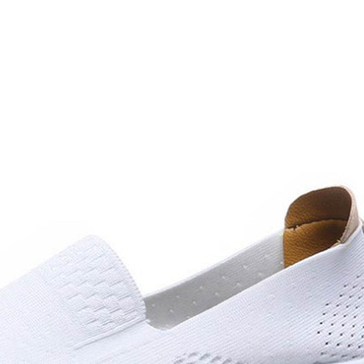 Zapatos Blancos de Malla Minimalista con Suela Plana - Image 10