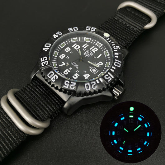 Reloj Militar Deportivo con Correa Tejida, Calendario y Resistencia al Agua - Image 4