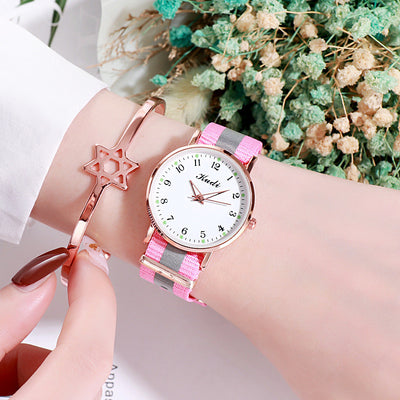 Reloj Casual para Mujer con Cielo Estrellado Luminoso y Correa Arcoíris - Image 7