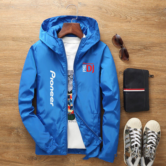 Chaqueta Ligera con Capucha para Hombre - Primavera y Otoño - Image 4
