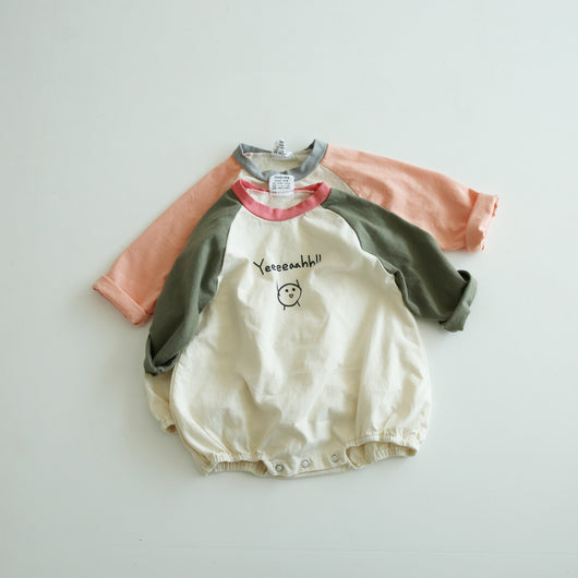 Playera Infantil Unisex con Diseño de Letras Casual