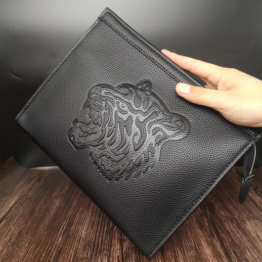 Bolsa Mensajero Tigre para Hombre - Estilo Urbano y Funcional - Image 9