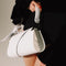Bolso de Mano Elegante con Diseño Minimalista y Detalle de Moño