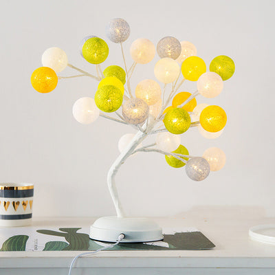 Lámpara de Mesa Decorativa con Bolas de Algodón - USB y Batería - Image 3