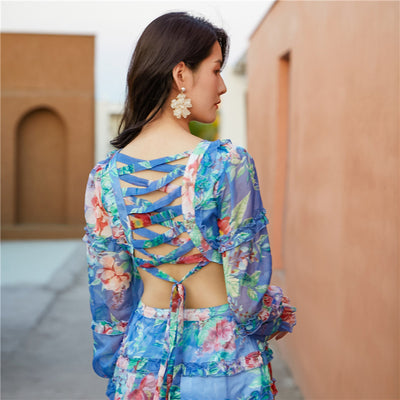 Jumpsuit Largo con Espalda en V y Estampado Floral Azul - Image 4