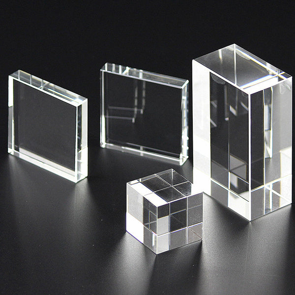 Cubo de Cristal Transparente para Exhibición de Artesanías - Image 3