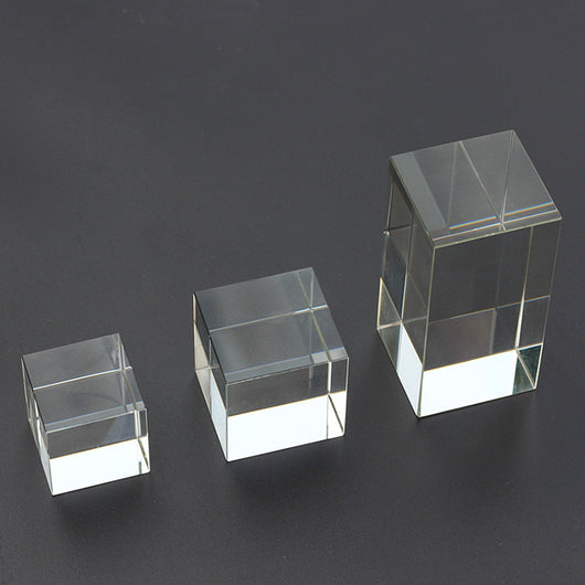Cubo de Cristal Transparente para Exhibición de Artesanías - Image 4