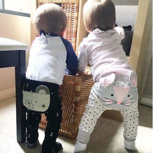 Pantalones Harem con Diseño Tridimensional - Image 2