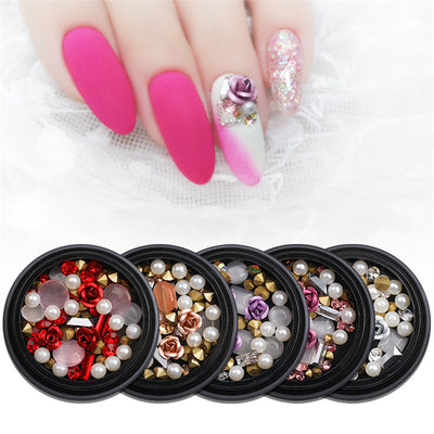 Joyas de Uñas con Flores Metálicas, Efecto Ojo de Gato y Cristales Brillantes - Image 13