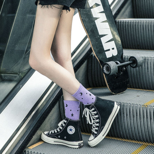 Calcetines Tubo de Algodón para Mujer con Estampado de Estrella y Luna - Image 4
