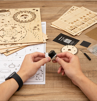 Kit de Construcción 3D La Noche Estrellada - Maqueta de Madera Giratoria con Caja de Música - Image 13